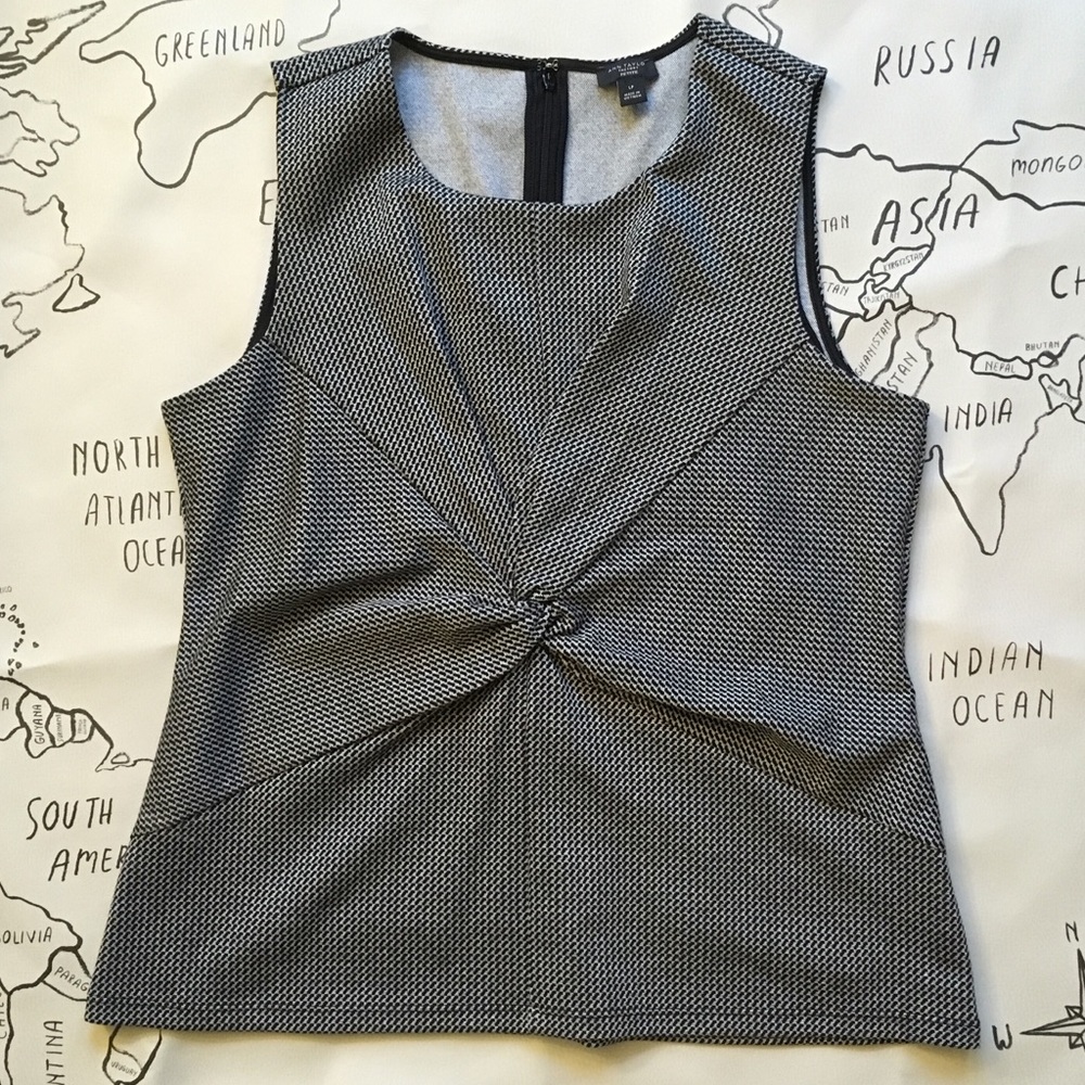 Make an Offer! Ann Taylor Jacquard Twist Shell Top
